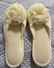 Vintage Lorraine Slippers Pale Yellow With Fabric Flower Bows Sz 5-6 Small
