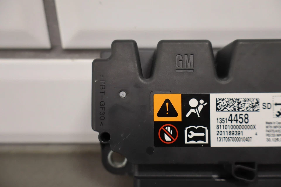 2017 Chevy Colorado SRS Control Module Tested 13514458 Foto 2 de 4