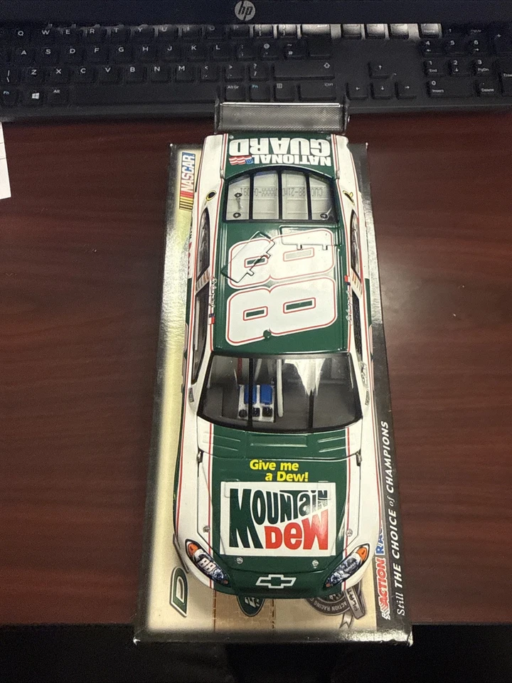 Dale Earnhardt Jr #88 Mountain Dew Retro Impala SS 2008 1/24 Acción NASCAR ¡Nuevo! Foto 2 de 4