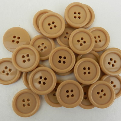18mm 28L Light Brown Fawn Camel 4 Hole Craft Jacket Coat Buttons Knitting W451