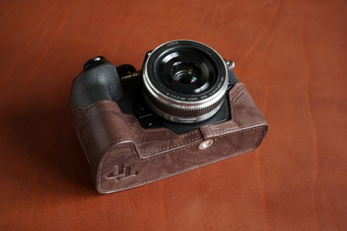 Real Leather Half Camera Case Bag Cover for Olympus OM-D E-M1 Mark II III - Picture 4 of 45