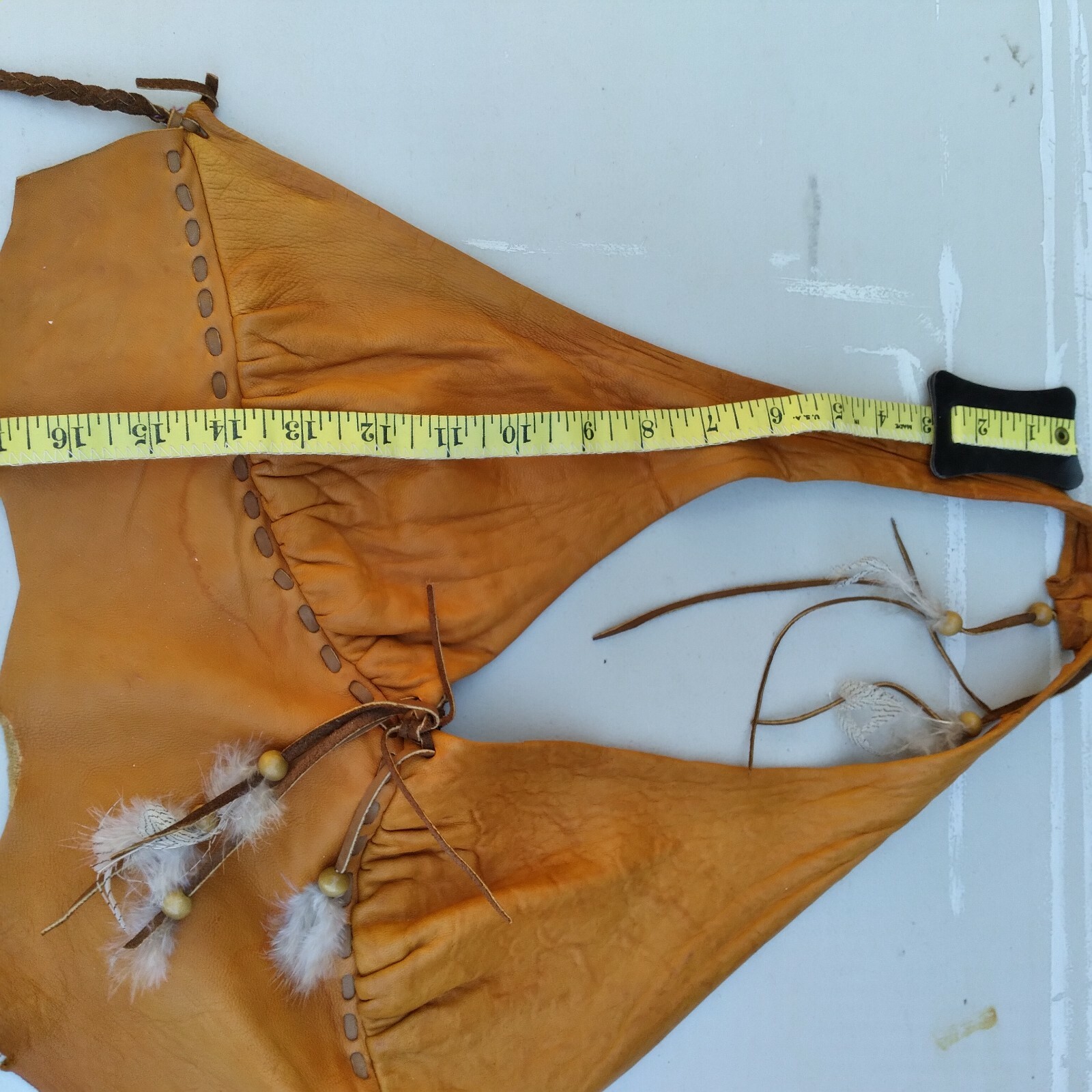 Authentic 70s Leather Halter Top W/feathers & beads small hippie Boho Tania wyprzedaż
