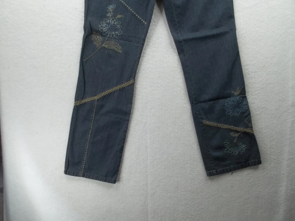 Susan Bristol Womens Embroidered Denim Blue Jeans Size 6 Waist 28" Inseam 31" - Image 3 of 4