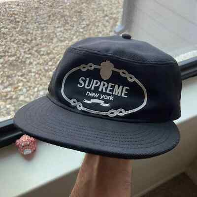 Supreme / 2008 Sports Cap/BEG/メンズ 2008 Supreme x New Era “Prada Spoof” Black Wool Flat Top Hat