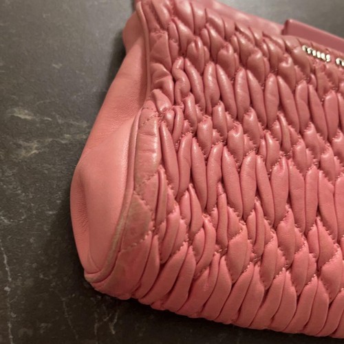 MIU MIU Schultertasche Crossbody Matelasse Logo Kristall Leder rosa authentisch Japan - Bild 5 von 7