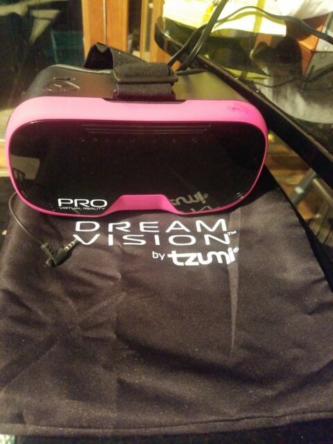 Tzumi Dream Vision VR Headset Good Condition PINK PE8120 Tzumi Dream Vision VR Headset Good Condition PINK PE8120