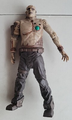 2004 6” JAKKS PACIFIC VAN HELSING FRANKENSTEIN'S MONSTER 2004 6” JAKKS PACIFIC VAN HELSING FRANKENSTEIN'S MONSTER