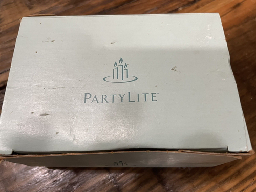 Partylite Votive Candles Package Of 6 Sweet Chamomile Yellow V06931 Retired - Picture 3 of 5