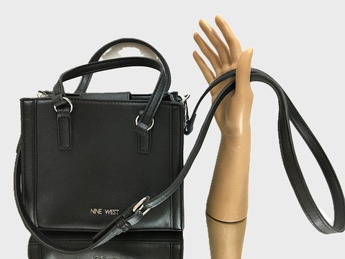 Cartera Bandolera Nine West Negra Extraíble Ajustable Tono Plateado Hebilla Correa - Imagen 1 de 11