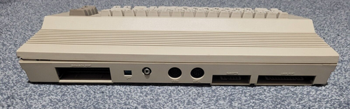RZADKI Bezśrubowy - Pudełko Commodore 64, Nowy chip SwinSid, Praca, Problemy kosmetyczne - Zdjęcie 15 z 19