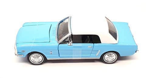 Motormax 1/24 Scale 79855 - 1964 1/2 Ford Mustang - Bond 007 Thunderball - Picture 4 of 5