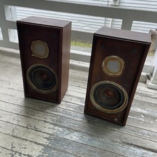 KLH Model  20 Speakers Made in USA Vintage 19...