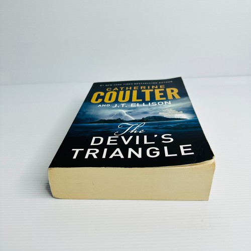 The Devil's Triangle by Catherine Coulter - Crime Thriller Large Paperback Book - Picture 5 of 7
