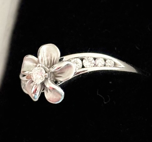 NA HOKU - SOLID 14K GOLD DIAMOND PLUMERIA FLOWER RING - SIZE 7 - RET $959 - 第 5/14 張圖片