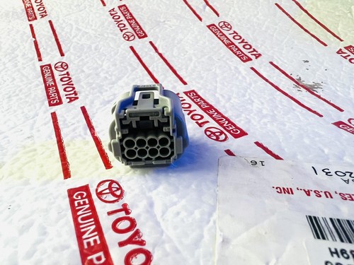 *NEW TOYOTA OEM RADAR WAVE CRUISE SONAR SENSOR CONNECTOR PLUG 8 WAY PIGTAIL OEM - Picture 3 of 6