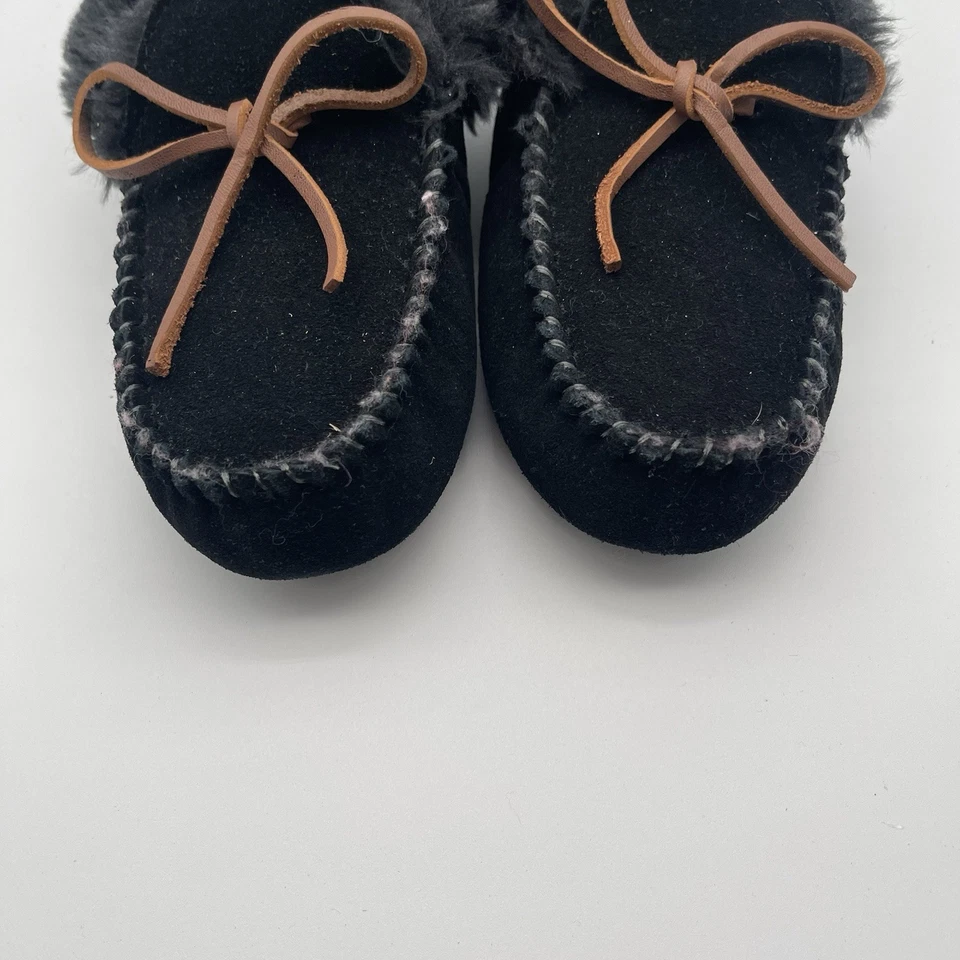 Mocasín plegable de gamuza genuina negra Dearfoams con pantuflas para mujer talla 7 Foto 3 de 4