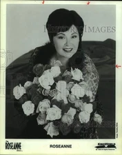 1998 Press Photo Comedian Roseanne in The Roseanne Show - sap33627