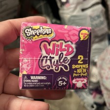 Shopkins Season 9 Wild Style Blind Pack Pet Pod New. Sealed. Packing Dented.