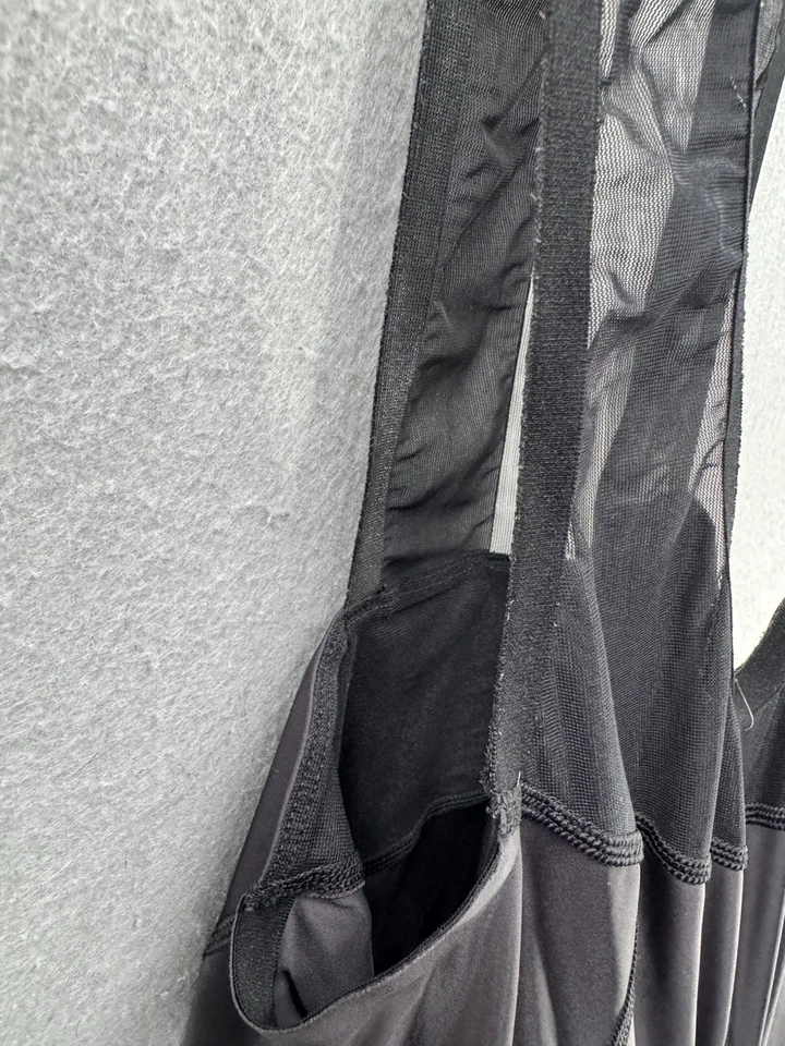 Bermuda masculina Rapha Flyweight ciclismo tamanho grande leve acolchoada malha preta - Imagem 2 de 4