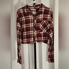 Arizona JCP Women's Red & Cream Button-Up Cropped Plaid Flannel