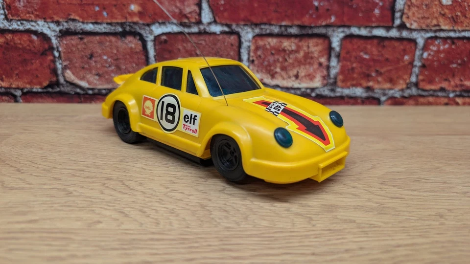 Vintage Yonezawa Mini-Con Porsche 911 RC Car Model Untested - Image 4 of 4