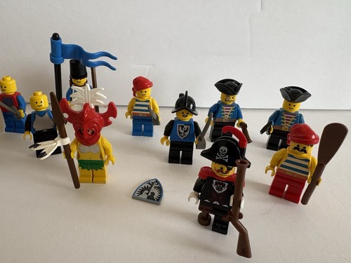 Lego Mini figures Vintage Castle And Pirates With Accessories - Picture 3 of 6