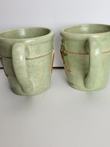 2 Nature's Sketchbook Mug Marjolein Bastin 3D Gardening Trowel Herbs Bee - Picture 4 of 10