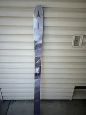 NEW 2025 ATOMIC MAVEN 86 SKIS (161cm)