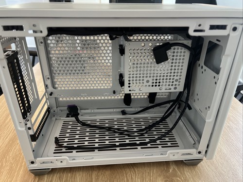 Used Cooler Master Masterbox NR200P White Mini-ITX PC Case - Picture 6 of 6