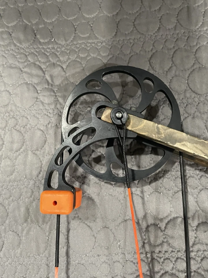 Легкий составной лук для правой руки Mathews Solocam - Изображение 3 из 4