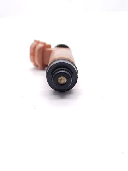 04-06 TOYOTA SIENNA LE INYECTOR DE COMBUSTIBLE 3,3 L  Foto 2 de 4