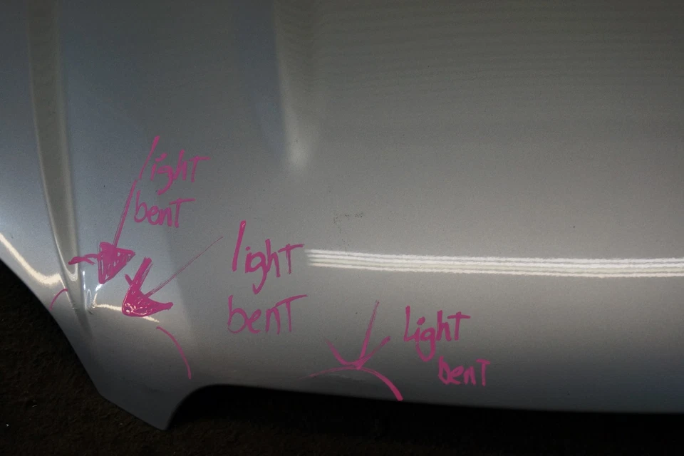 Campana extractora Subaru Outback 2005 2006 2007 OEM 57229AG05A9P Foto 3 de 4