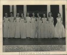 1963 Press Photo Maid of Cotton finalists pose in Memphis, Tennessee - now21284