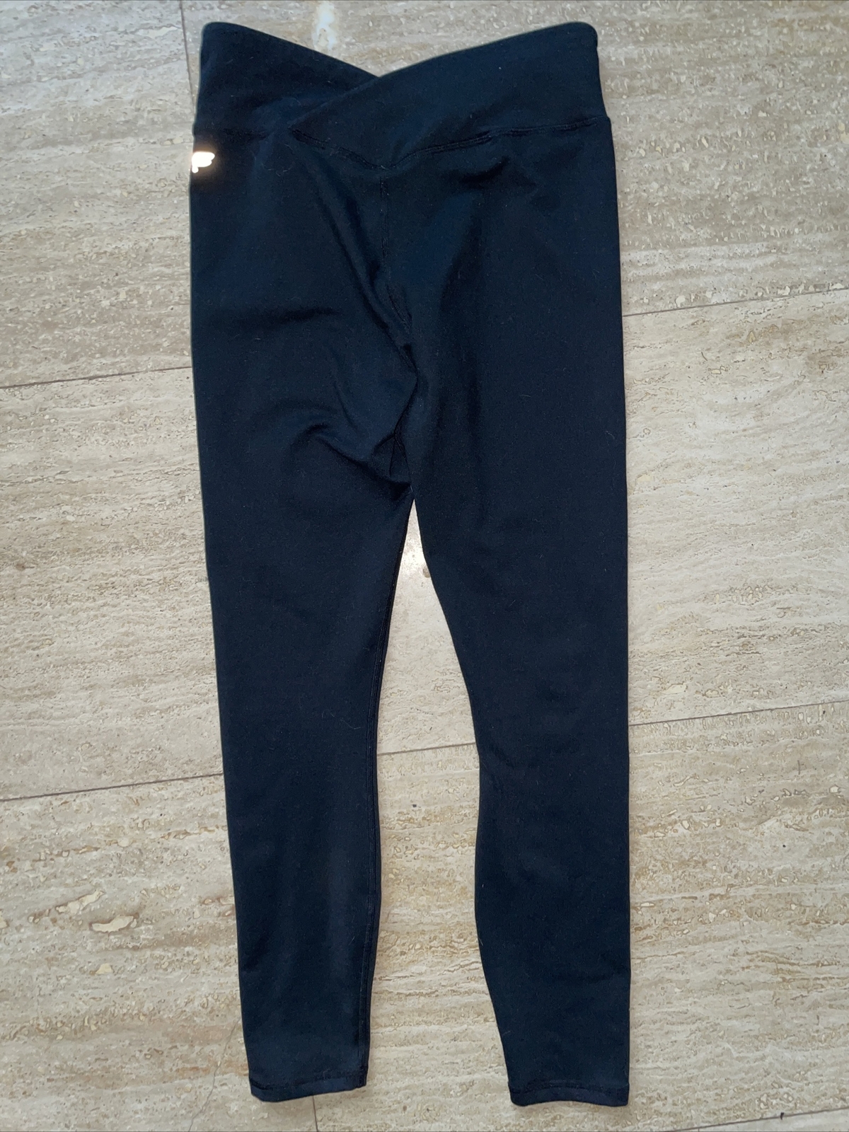 Fabletics Powerhold Solid Black Cropped Salar Act… - image 3