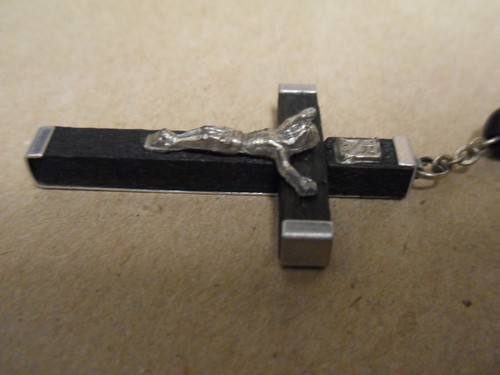 Vintage KRUZIFIX ANHÄNGER JESUS Kreuz silberfarben Holz schwarz Perlen ROSENKRANZ ITALIEN - Bild 3 von 17