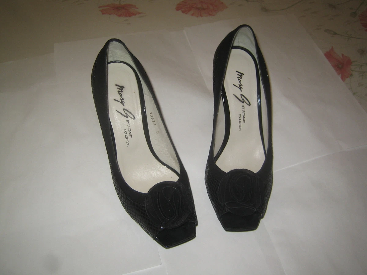 Ladies shoes MARY G BY ULTIMATE COLLECTION size 5 black