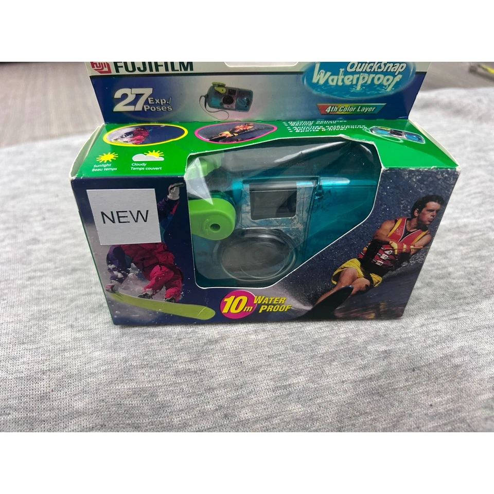 Fujifilm QuickSnap Waterproof 35mm Single Use Film Camera 27 Poses - Image 2 of 4