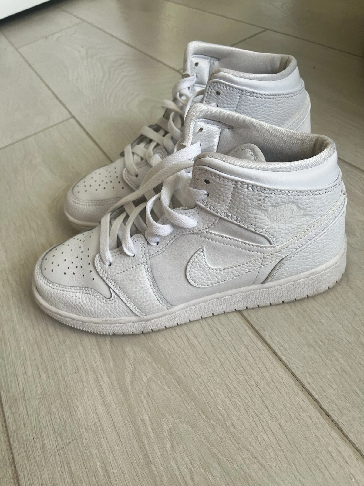 Nike Jordan Air 1 Mid bianche da donna taglia 6 EU 39