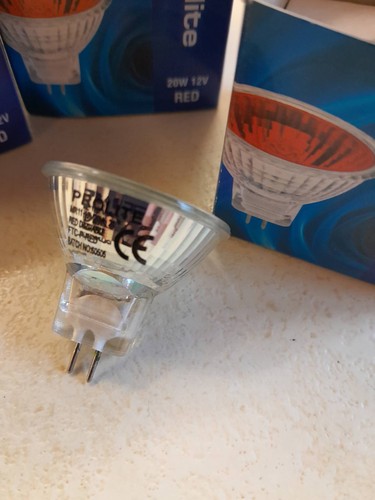 MR11 Red Halogen Bulbs 12V 20W. 4 Bulbs Unused - Photo 2/2