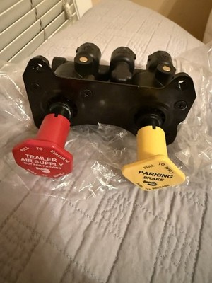 NEW BENDIX 800840 MV-3 DASH VALVE 2506188C91