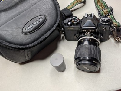 MINT Nikon FE2 35mm SLR Film Black Camera w/ 43-86mm F3.5 Nikkor Zoom Lens + Bag