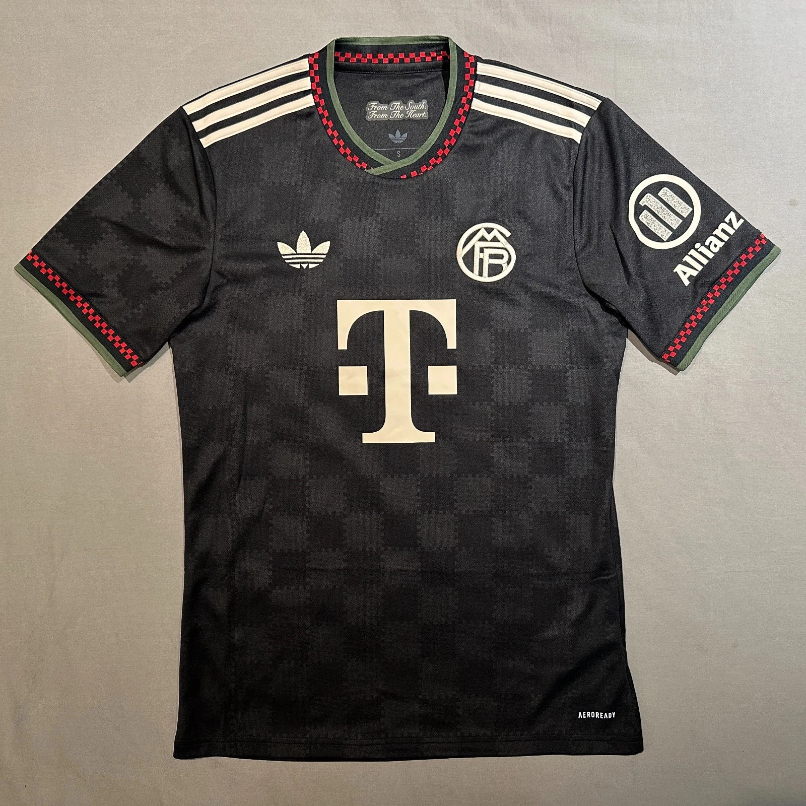 Bayern Munchen 25/26 3rd Jersey Black Jersey Small