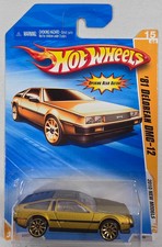 Hot Wheels 2010 New Models '81 Delorean DMC-12 Gold 1:64 Scale Diecast Car