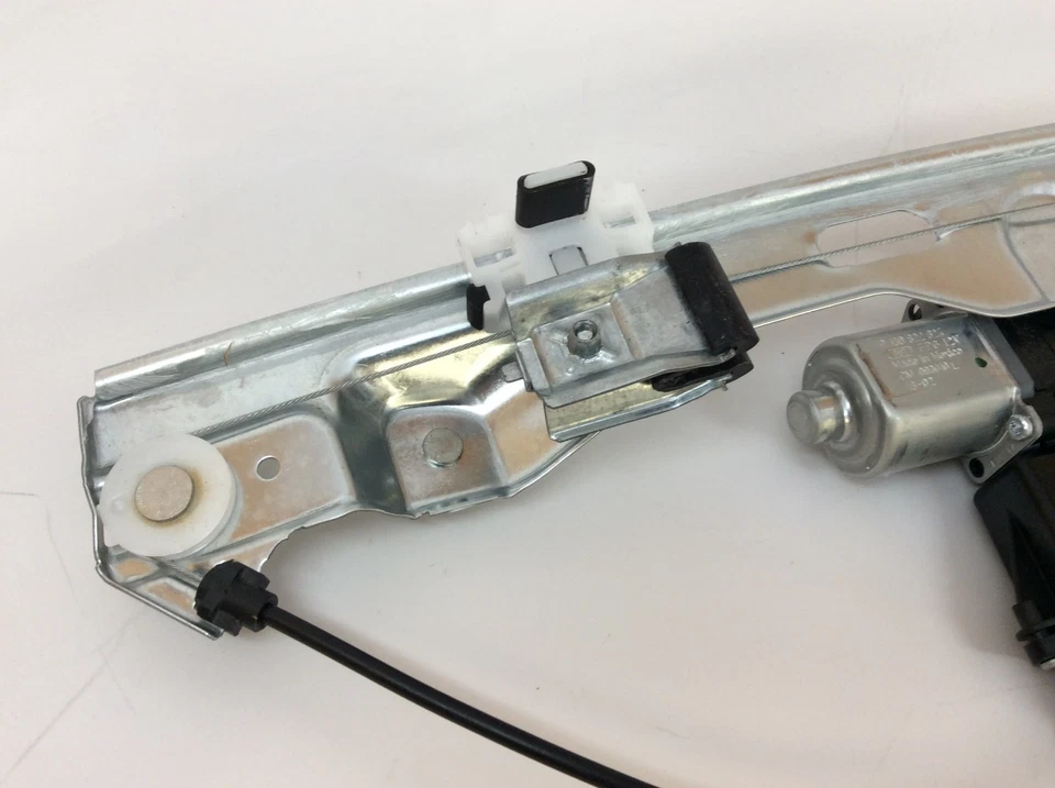 Ford F-150 Driver Side Front Door Window Lift Regulator And Motor New new OEM - Image 4 of 4