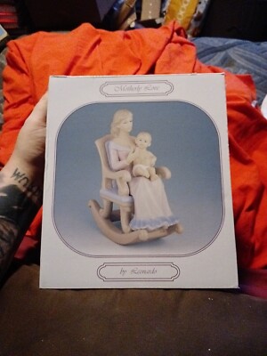 Leonardo Collection Porcelain Motherly Love Figurine by Annie Rowe COA W/ Box