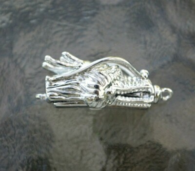 Silver plated Dragon Head Pinch On and Off with Bar style clasp, (P01S)