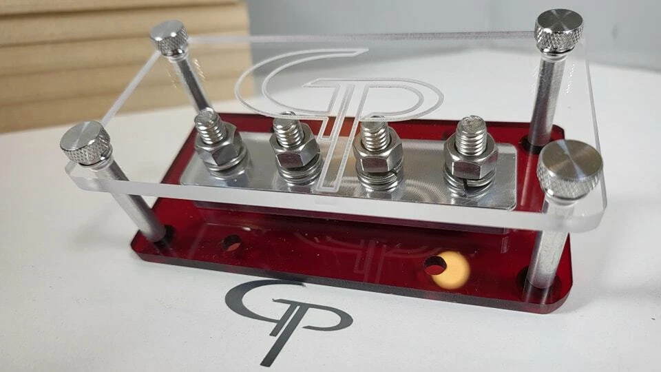 GP 4 Spot Universal Distribution Block Car Audio wire 2/0 1/0 awg gauge red clea