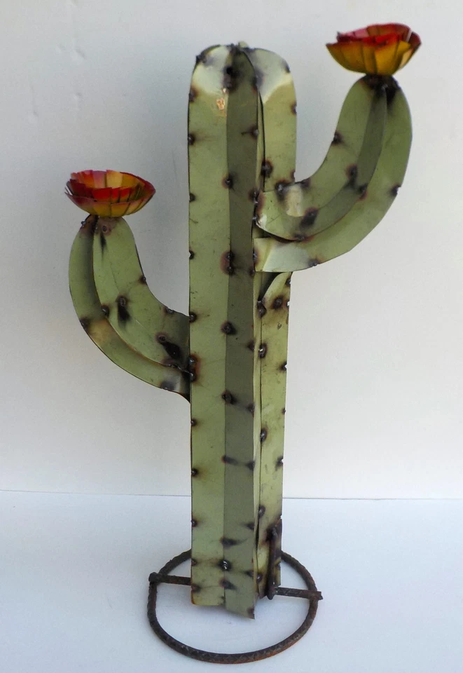 金属花园艺术 25 英寸 SAGUARO CACTUS SCULPTUREL 浅 SAGE 绿色 带黄色花朵 — 第 4/4 张图片