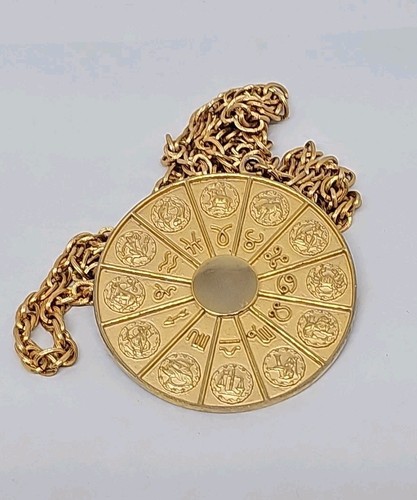Napier ZODIAC Necklace Gold Tone Large 1970s Horoscope Pendant 30 in Chain