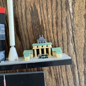 LEGO Architecture Skyline Berlin (21027) 100% Complete + Instructions *READ*